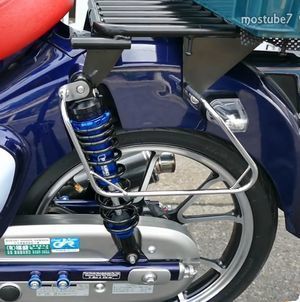 スーパーカブC125 タイ製リアサス交換: CUBれてます